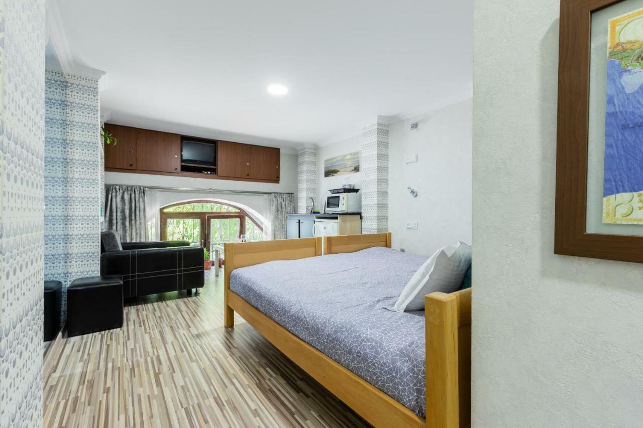 Hb Apartments Akhvelediani II Tbilisi Exterior photo